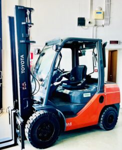 Carrello elevatore diesel idrostatico TOYOTA Tonero HST 30 quintali