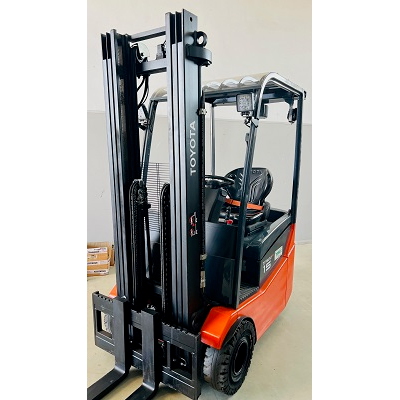 TRAIGO 24 – CARRELLO ELEVATORE ELETTRICO TOYOTA