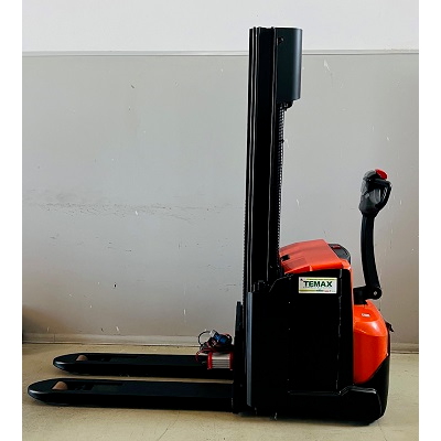 ELEVATORE A TIMONE BT SWE 120 -12 QUINTALI – 4.150