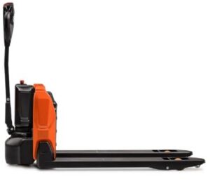 TOYOTA LHE 150 - Il più piccolo della gamma, 15 quintali di portata con batteria al litio estraibile